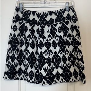LOFT Black Ivory Ikat Print Linen Blend Skirt Size 2 Geometric Pattern